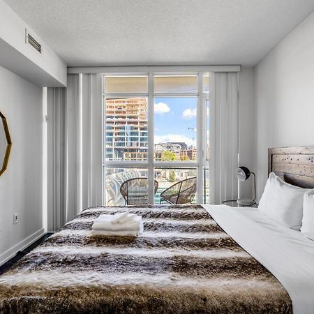 Family Oriented Downtown Toronto 2Bdrm Condo With Parking & Office Space Exteriér fotografie