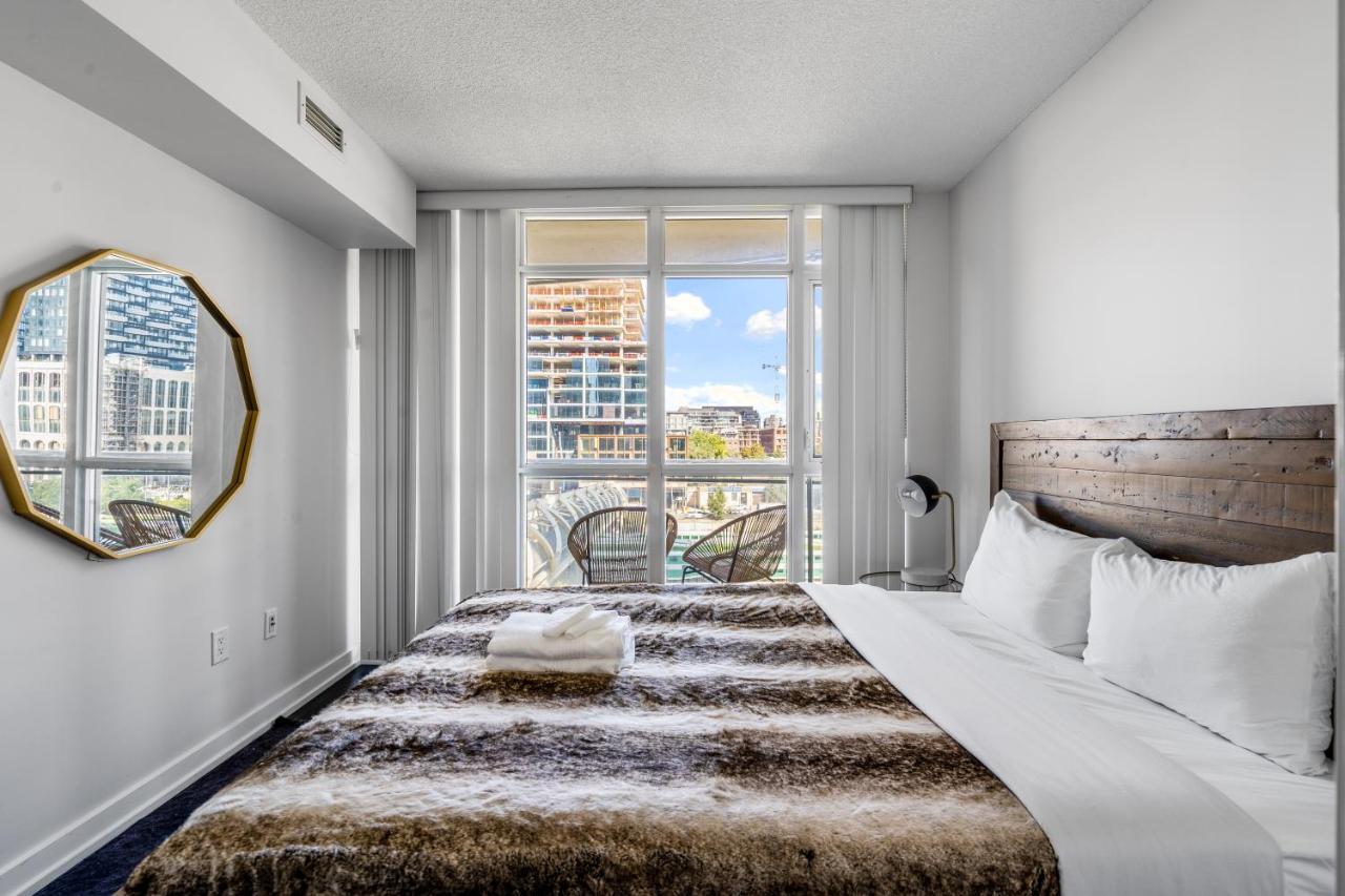 Family Oriented Downtown Toronto 2Bdrm Condo With Parking & Office Space Exteriér fotografie