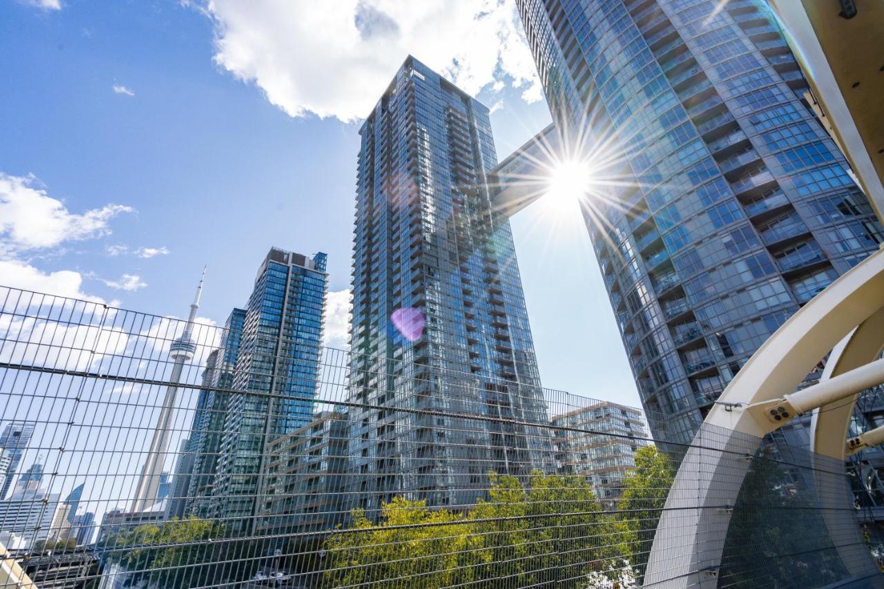 Family Oriented Downtown Toronto 2Bdrm Condo With Parking & Office Space Exteriér fotografie